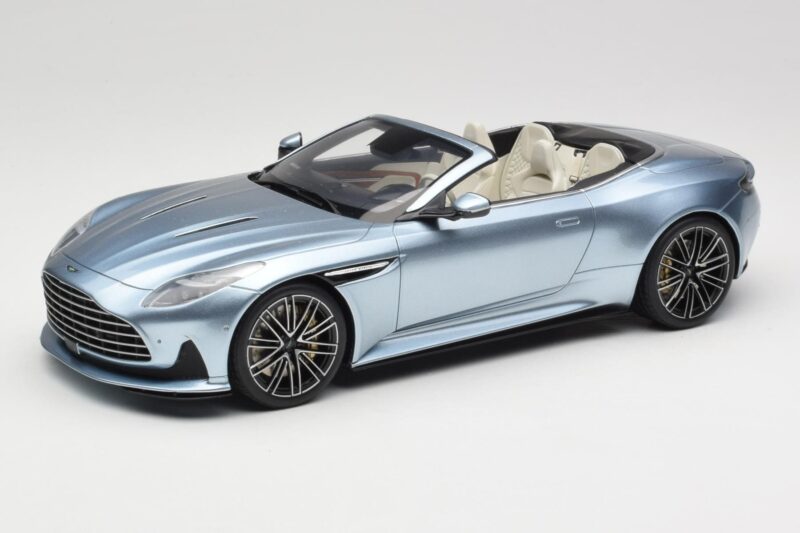 Aston Martin DB12 Volante Caribbean Blue Pearl GT Spirit 1:18 GT479 Hars