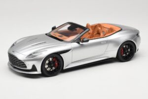 Aston Martin DB12 Volante Zilver GT Spirit 1:18 GT945 Hars