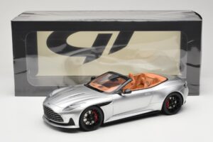 Aston Martin DB12 Volante Zilver GT Spirit 1:18 GT945 Hars — afbeelding 6 van 6