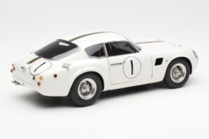 Aston Martin DB4 GT Zagato #1 24 Hours of Le Mans 1961 CMC 1:18 M-139 Metaal — afbeelding 2 van 6