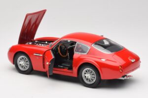 Aston Martin DB4 GT Zagato Rood Road Signature 1:18 92728 Metaal — afbeelding 5 van 8