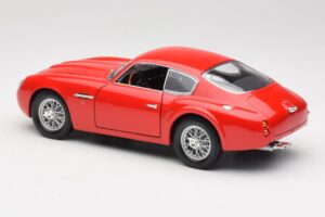 Aston Martin DB4 GT Zagato Rood Road Signature 1:18 92728 Metaal — afbeelding 7 van 8