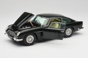 Aston Martin DB5 California Salie Chrono 1:18 H1001 Metaal — afbeelding 2 van 8