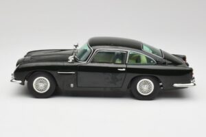 Aston Martin DB5 California Salie Chrono 1:18 H1001 Metaal — afbeelding 4 van 8