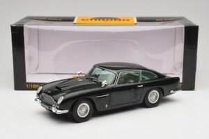 Aston Martin DB5 California Salie Chrono 1:18 H1001 Metaal — afbeelding 8 van 8