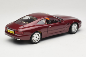 Aston Martin DB7 Rood Guiloy 1:18 67550 Metaal — afbeelding 3 van 8