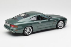 Aston Martin DB7 Vantage Groen Maisto 1:18 36880 Metaal — afbeelding 3 van 8