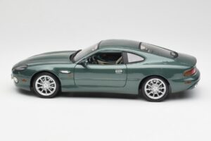 Aston Martin DB7 Vantage Groen Maisto 1:18 36880 Metaal — afbeelding 4 van 8