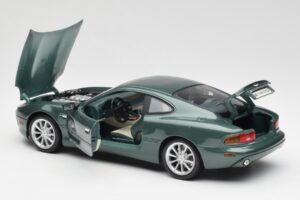 Aston Martin DB7 Vantage Groen Maisto 1:18 36880 Metaal — afbeelding 5 van 8