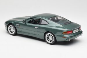 Aston Martin DB7 Vantage Groen Maisto 1:18 36880 Metaal — afbeelding 7 van 8