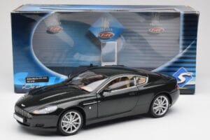 Aston Martin DB9 Zwart Solido 1:18 15025600 Metaal — afbeelding 8 van 8