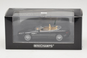 Aston Martin DB9 Cabriolet Zwart Minichamps 1:43 400137330 Metaal — afbeelding 4 van 4