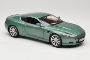 Aston Martin DB9 Groen Minichamps 1:18 150137322 Metaal — afbeelding 6 van 8