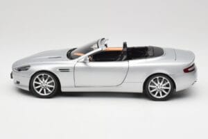 Aston Martin DB9 Volante Zilver Minichamps 1:18 150137334 Metaal — afbeelding 4 van 8