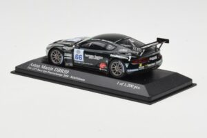 Aston Martin DBRS9 #66 Barwell Motorsport R. Johnson FIA GT3 European Championship Spa 2006 Minichamps 1:43 400061366 Metaal — afbeelding 3 van 4