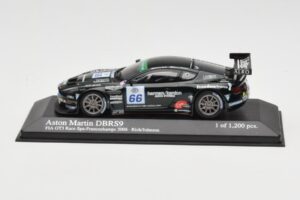 Aston Martin DBRS9 #66 Barwell Motorsport R. Johnson FIA GT3 European Championship Spa 2006 Minichamps 1:43 400061366 Metaal