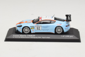Aston Martin DBRS9 Gulf #92 T. Enge / Lechner VLN 250 Nurburgring 2008 Minichamps 1:43 400081392 Metaal