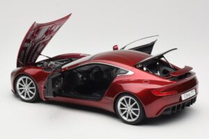 Aston Martin One-77 Diavolo Red AUTOart 1:18 70245 Metaal — afbeelding 5 van 8