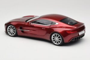 Aston Martin One-77 Diavolo Red AUTOart 1:18 70245 Metaal — afbeelding 7 van 8