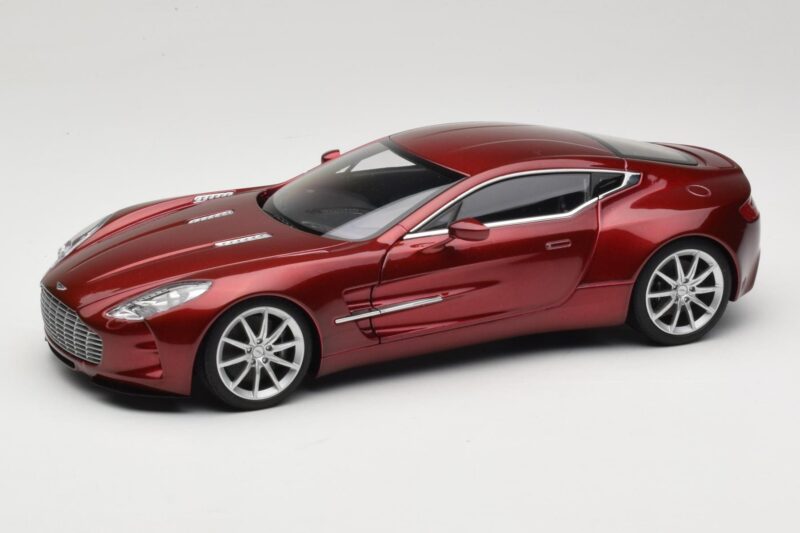 Aston Martin One-77 Diavolo Red AUTOart 1:18 70245 Metaal