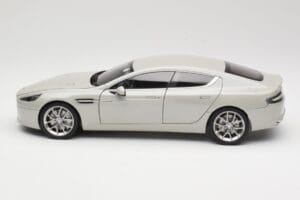 Aston Martin Rapide S Silver Fox AUTOart 1:18 70258 Metaal — afbeelding 4 van 8