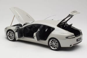 Aston Martin Rapide S Silver Fox AUTOart 1:18 70258 Metaal — afbeelding 5 van 8