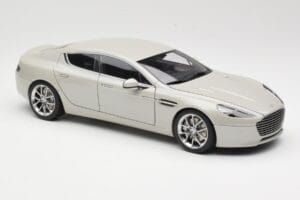 Aston Martin Rapide S Silver Fox AUTOart 1:18 70258 Metaal — afbeelding 6 van 8