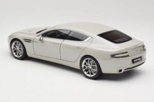 Aston Martin Rapide S Silver Fox AUTOart 1:18 70258 Metaal — afbeelding 7 van 8