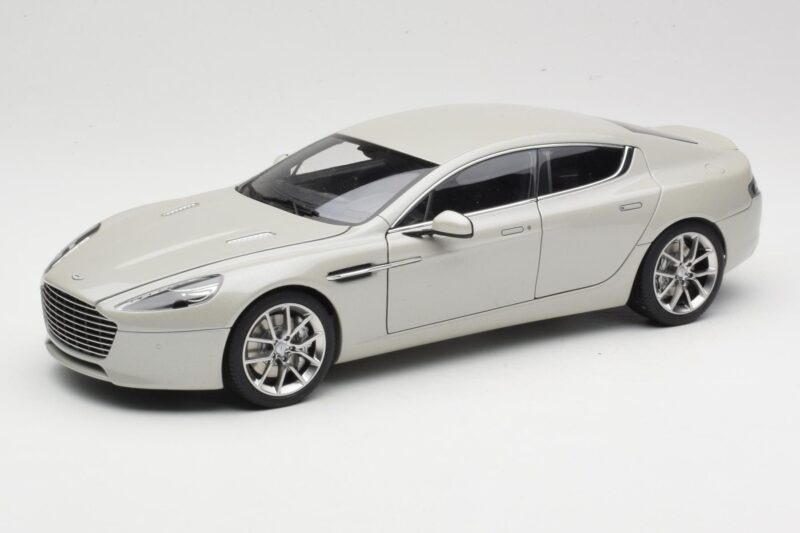 Aston Martin Rapide S Silver Fox AUTOart 1:18 70258 Metaal