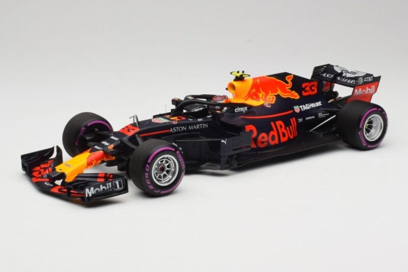 Aston Martin Red Bull Racing RB14 Tag Heuer #33 M. Verstappen Mexican GP 2018 Minichamps 1:18 110181933 Metaal