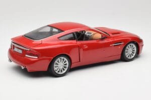 Aston Martin V12 Vanquish Rood Bburago 1:18 34063 Metaal — afbeelding 3 van 8
