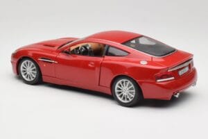 Aston Martin V12 Vanquish Rood Bburago 1:18 34063 Metaal — afbeelding 7 van 8