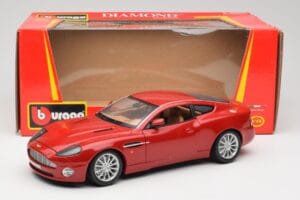 Aston Martin V12 Vanquish Rood Bburago 1:18 34063 Metaal — afbeelding 8 van 8