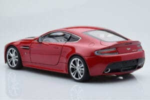 Aston Martin V12 Vantage Rood AUTOart 1:18 70208 Metaal — afbeelding 7 van 8