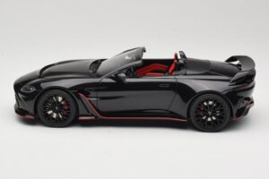 Aston Martin V12 Vantage Roadster Onyx Black GT Spirit 1:18 GT923 Hars — afbeelding 3 van 6