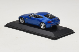 Aston Martin V8 Vantage Blue Metallic Minichamps 1:43 400137422 Metaal — afbeelding 3 van 4