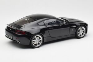 Aston Martin V8 Vantage Onyx Zwart AUTOart 1:18 70202 Metaal — afbeelding 3 van 8