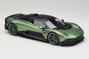 Aston Martin Valhalla Iridescent Emerald Green GT Spirit 1:18 GT558 Hars — afbeelding 4 van 6