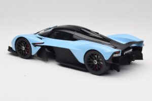 Aston Martin Valkyrie Racing Blauw GT Spirit 1:18 GT915 Hars — afbeelding 5 van 6