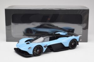 Aston Martin Valkyrie Racing Blauw GT Spirit 1:18 GT915 Hars — afbeelding 6 van 6