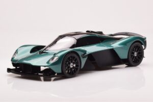Aston Martin Valkyrie Racing Green GT Spirit 1:18 GT435 Hars