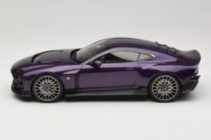 Aston Martin Valour Donkerblauw GT Spirit 1:18 GT944 Hars — afbeelding 3 van 6