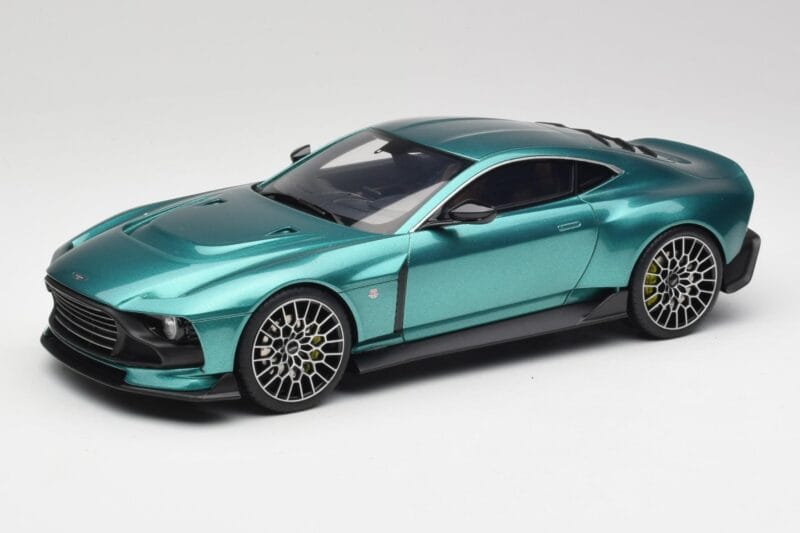 Aston Martin Valour Racing Green GT Spirit 1:18 GT480 Hars