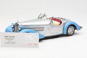 Audi 225 Front Roadster Blauw Zilver CMC 1:18 M-075B Metaal