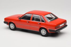 Audi 80 B2 GLS Rood MCG 1:18 MCG18526 Metaal — afbeelding 5 van 6