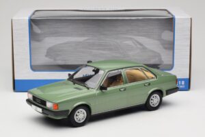 Audi 80 B2 Groen MCG 1:18 MCG18525 Metaal — afbeelding 6 van 6