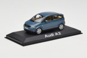 Audi A2 Blue Metallic Minichamps 1:43 20022200748005 Metaal — afbeelding 2 van 4