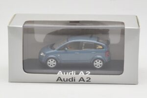 Audi A2 Blue Metallic Minichamps 1:43 20022200748005 Metaal — afbeelding 4 van 4