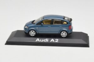 Audi A2 Blue Metallic Minichamps 1:43 20022200748005 Metaal