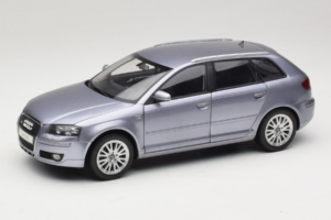 Audi A3 8P Sportback Light Blue Metallic Kyosho 1:18 5010403025 Metaal